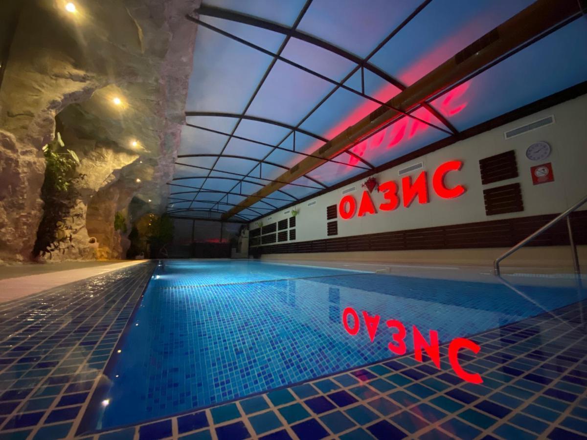 Family Hotel Kavrakovi Pavel Banya Bagian luar foto